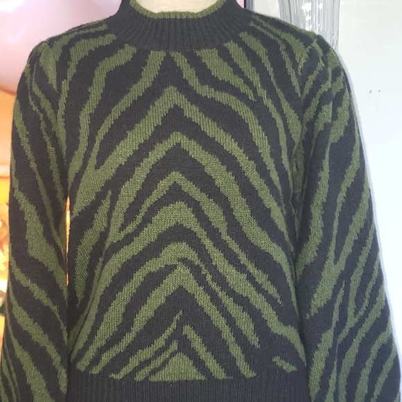 Zebra print sweater - Picture 3 of 7